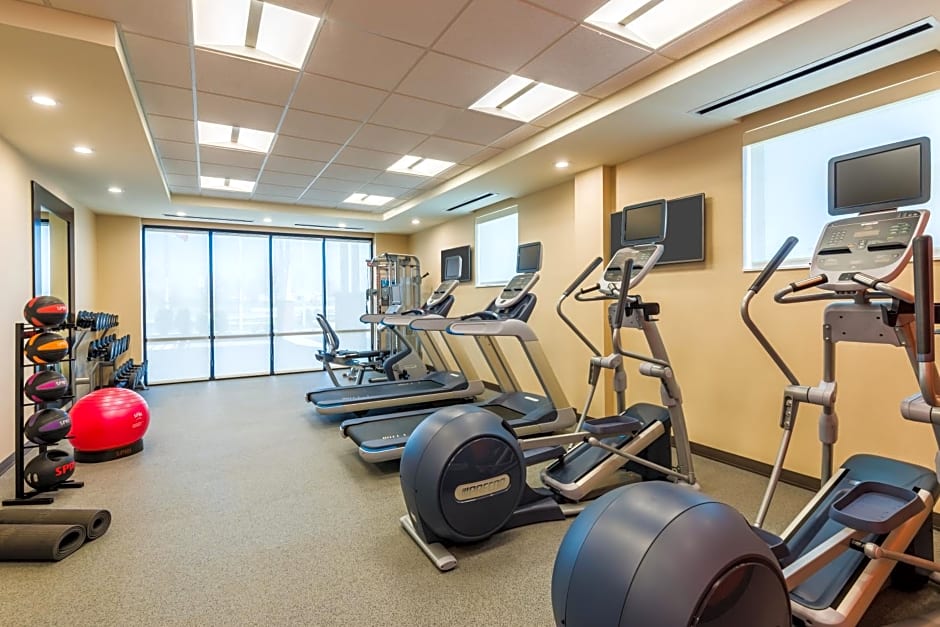 Home2 Suites by Hilton Buffalo Airport/ Galleria Mall