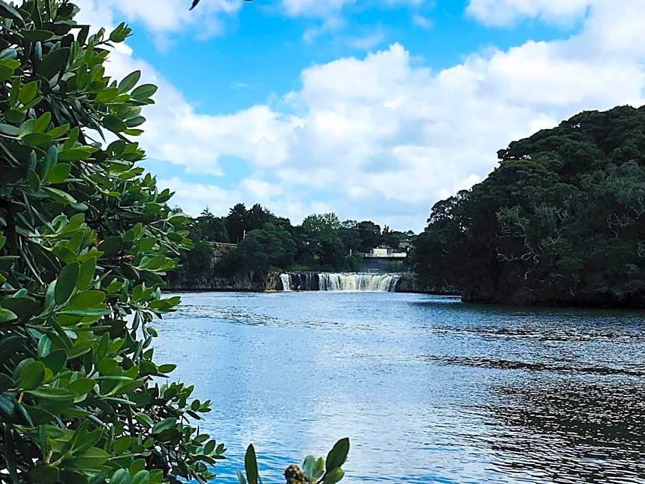 Haruru Falls Motel & Conference Centre