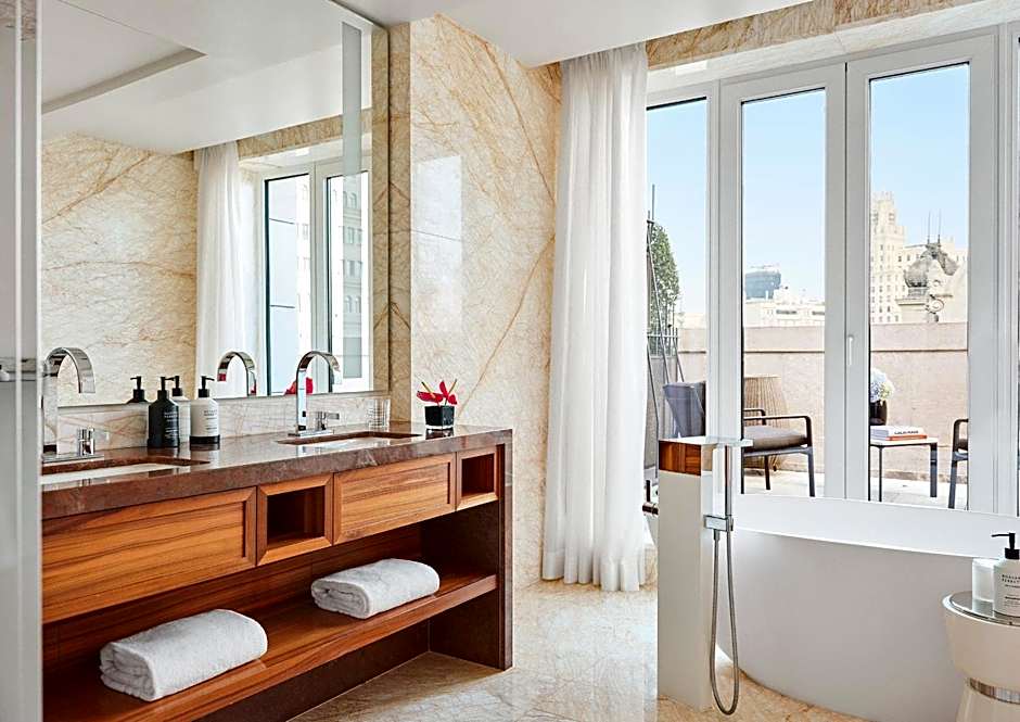 Four Seasons Hotel Madrid