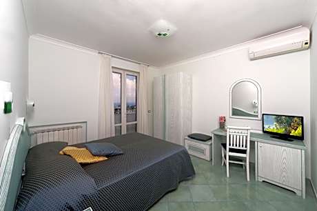 Superior Double or Twin Room - Single Use