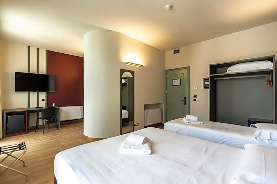 HC Hotel Cremona Pilgrim's