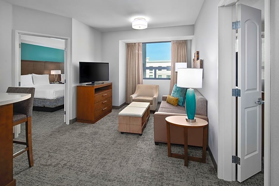 Staybridge Suites Irvine - John Wayne Airport