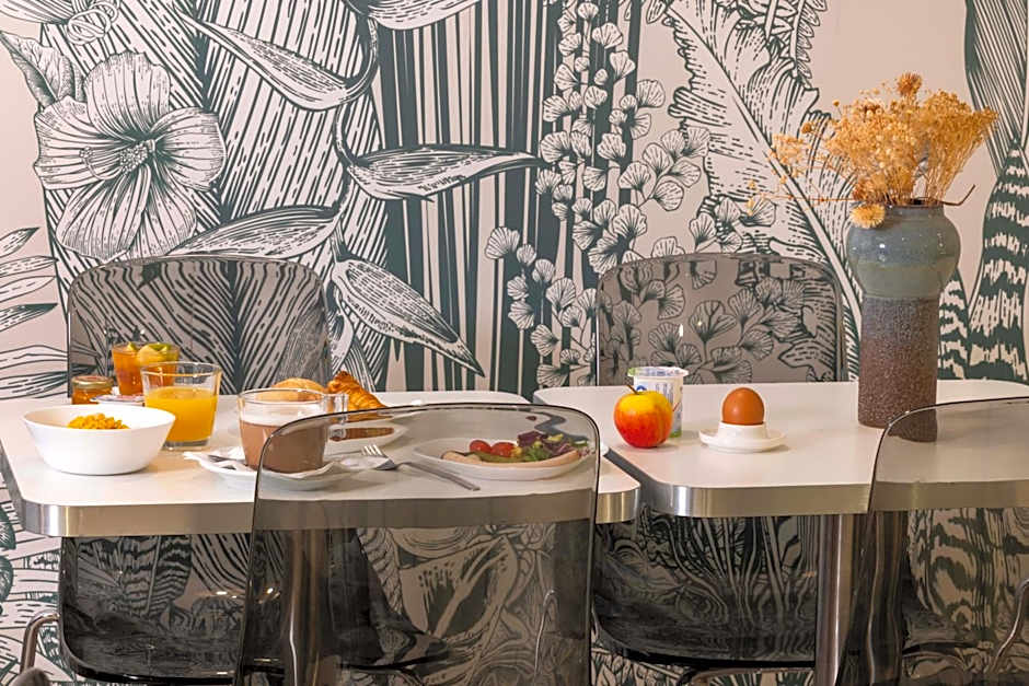 Hotel at Gare du Nord