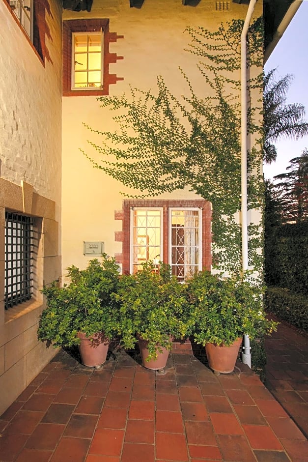 Brooklyn Manor Guesthouse