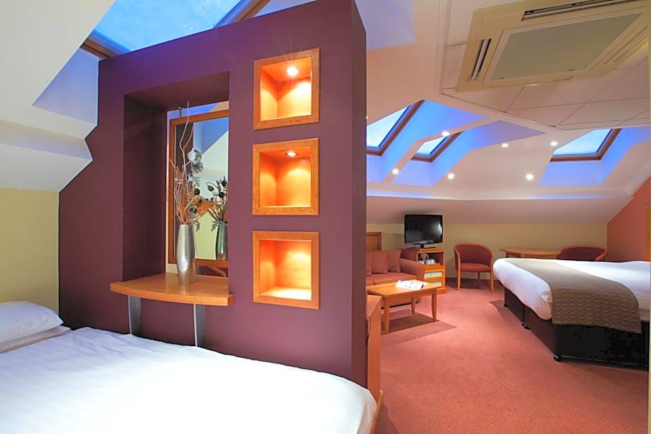 Derby Mickleover, BW Signature Collection