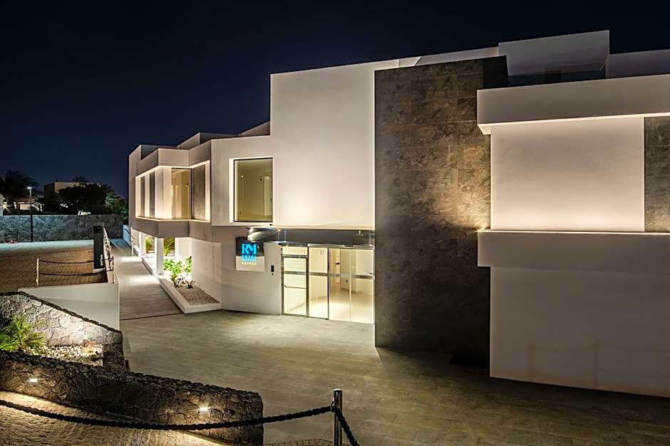 Royal Marina Suites Boutique Hotel
