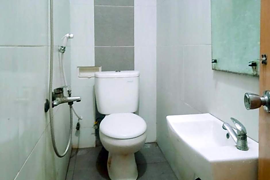 Makaliwe Mitra RedDoorz – Jakarta, NY