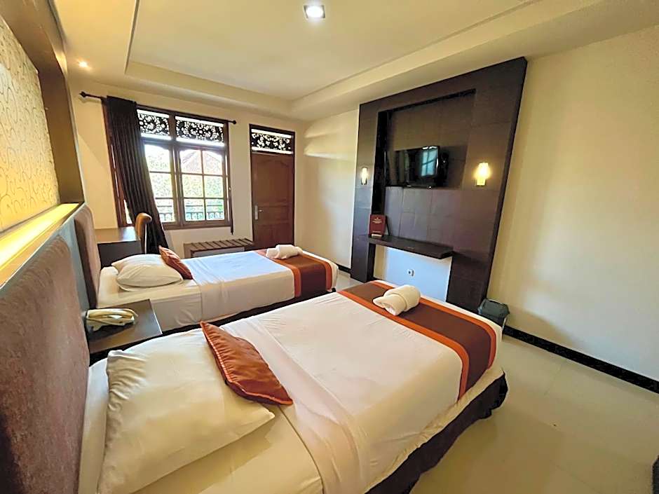 Taman Agung Hotel