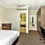 New Haus by Hougoumont Hotel, former Bannister 22