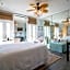 Palm Beach Hotel with Juliette Balconies! 2 blocks from beach! Historic Landmark