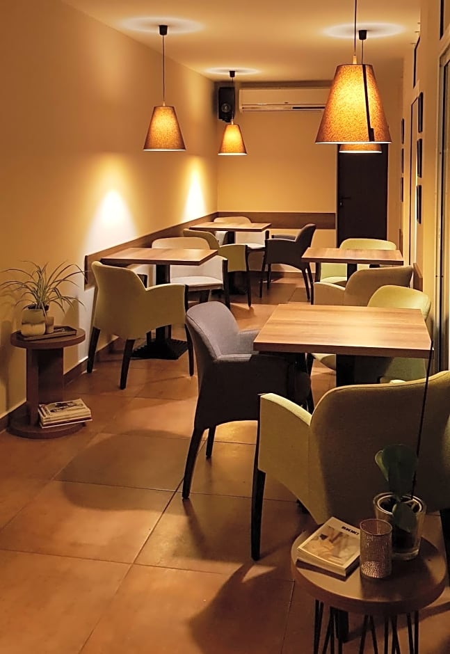 Хотел МИКАДО - онлайн self check-in