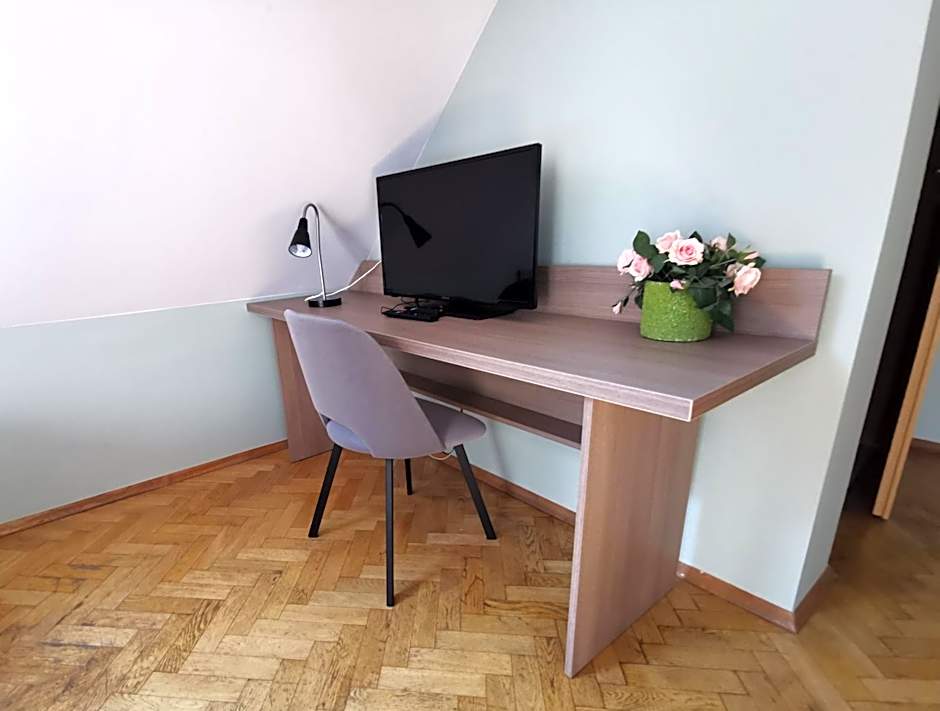 Zieliniec Poznań B&B
