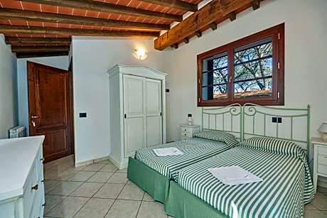 Two-Bedroom Apartment with Terrace and Sea View
