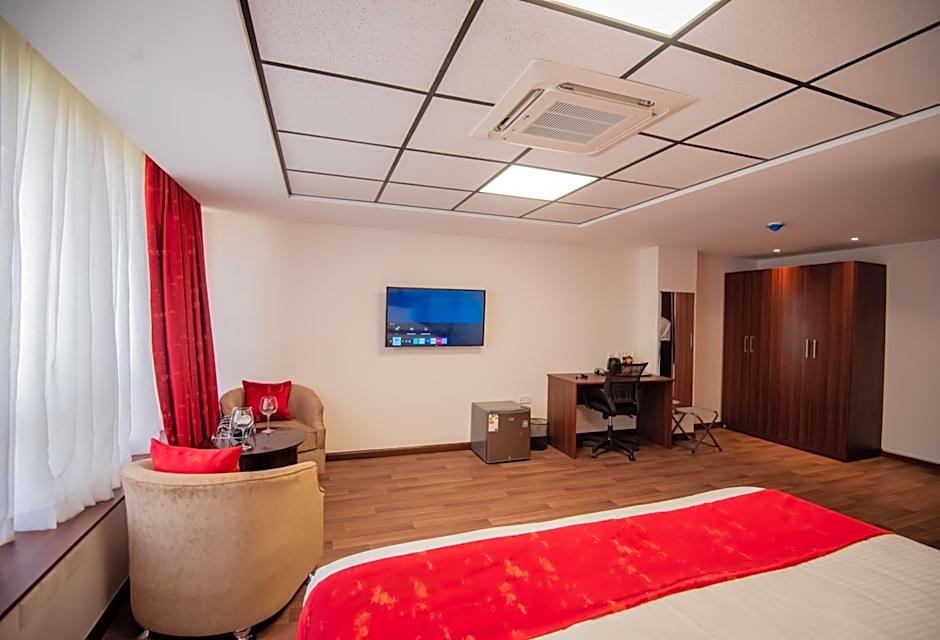 The Crossroads Hotel, Westlands