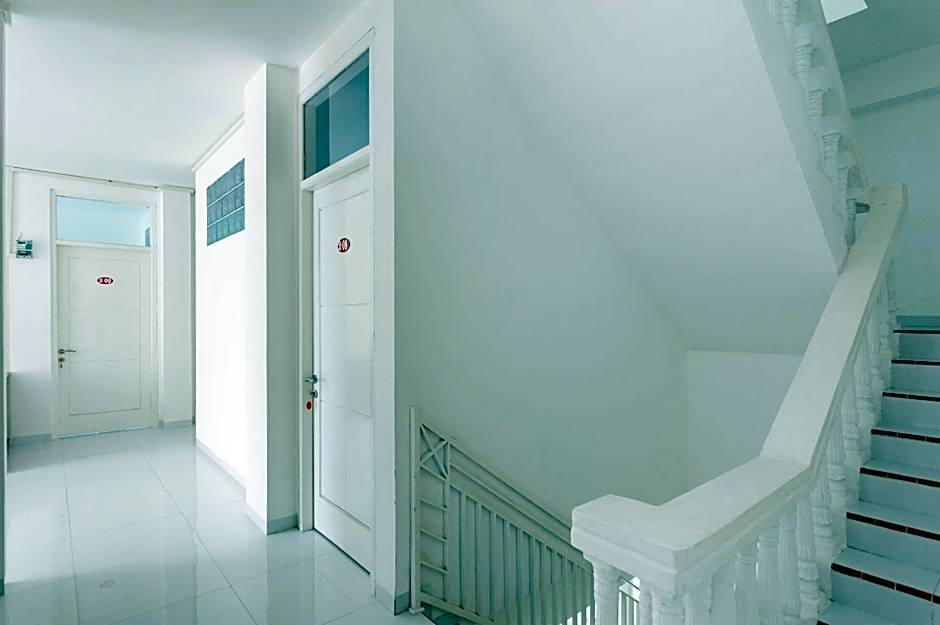 RedDoorz near Lampung City Mall