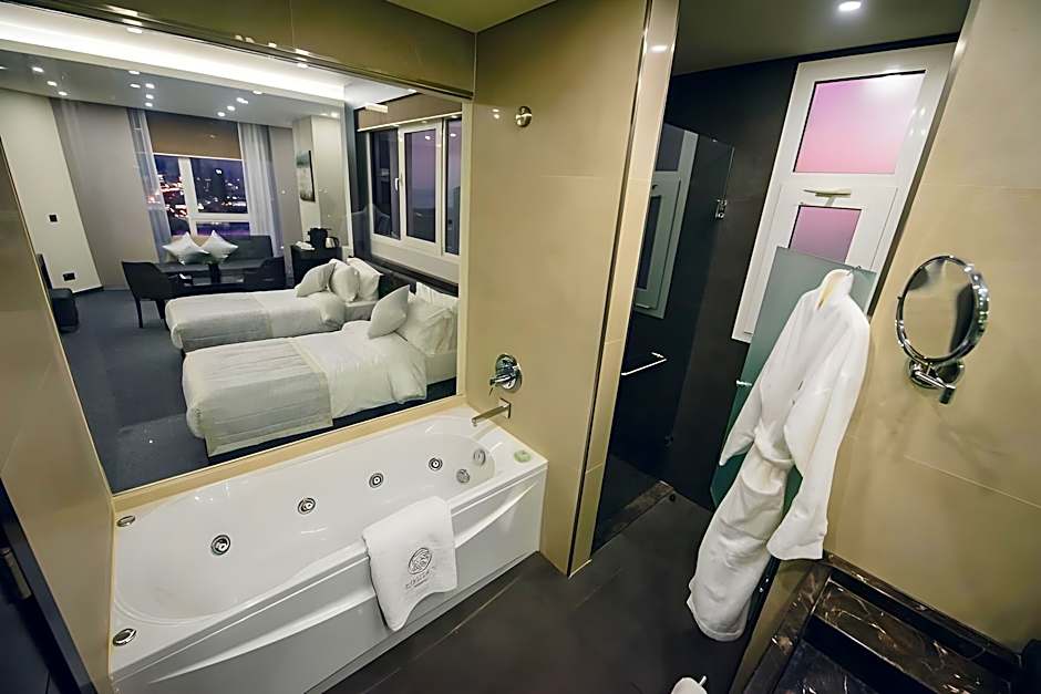 LOUIS V HOTEL LEBANON