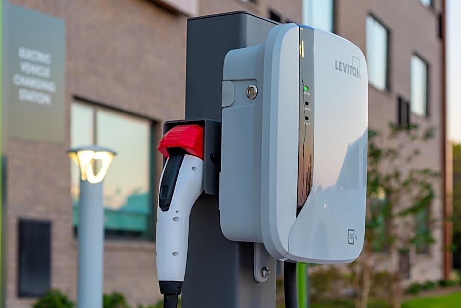 Element Dallas Richardson