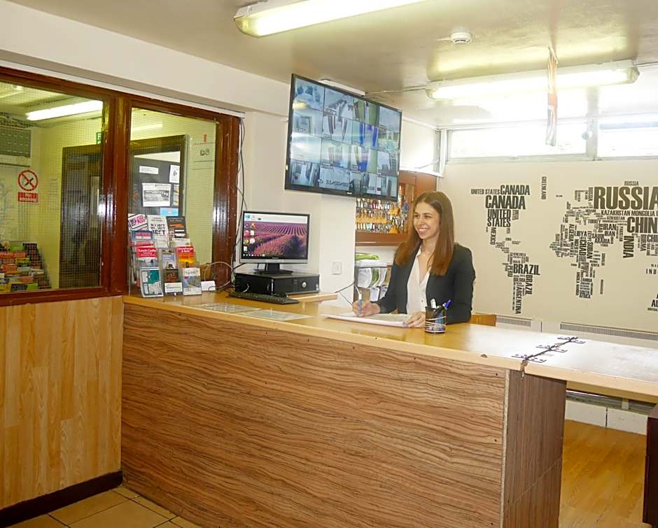Kensal Green Backpackers