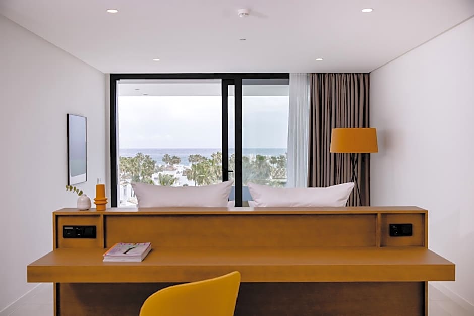 THE FLAG HOTEL Marbella, Estepona Adult Recommended