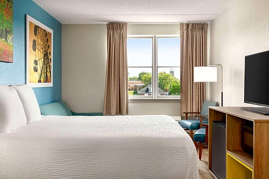 Days Inn by Wyndham Hershey