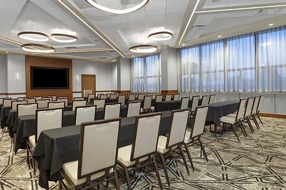 Crowne Plaza Lansing by IHG