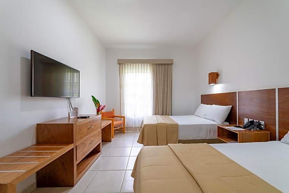 Hotel Castillo Huatulco & Beach Club