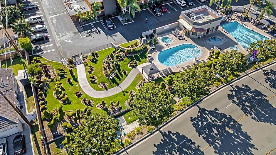 Best Western Plus Stovall's Inn