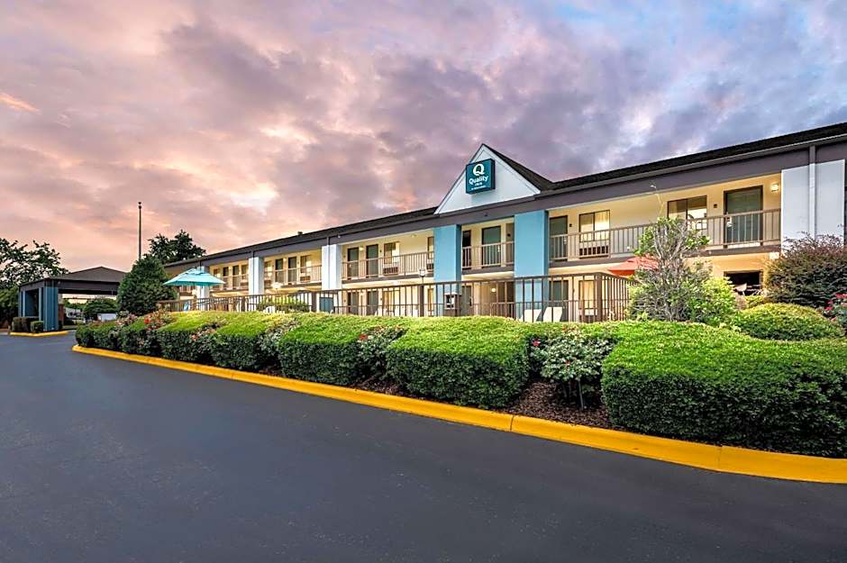 Quality Inn Pelham I-65 exit 246