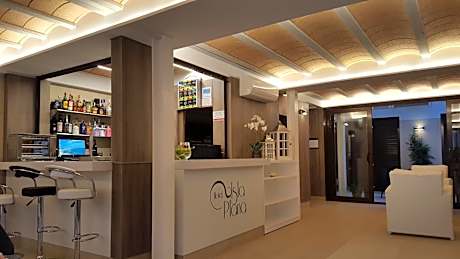 HOTEL ISLA PLANA