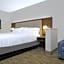 Holiday Inn Express & Suites Columbus North By IHG