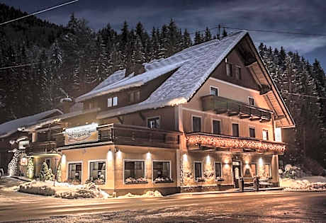 Hotel-Gasthof Strasswirt