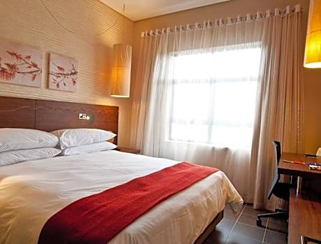 Universal Room