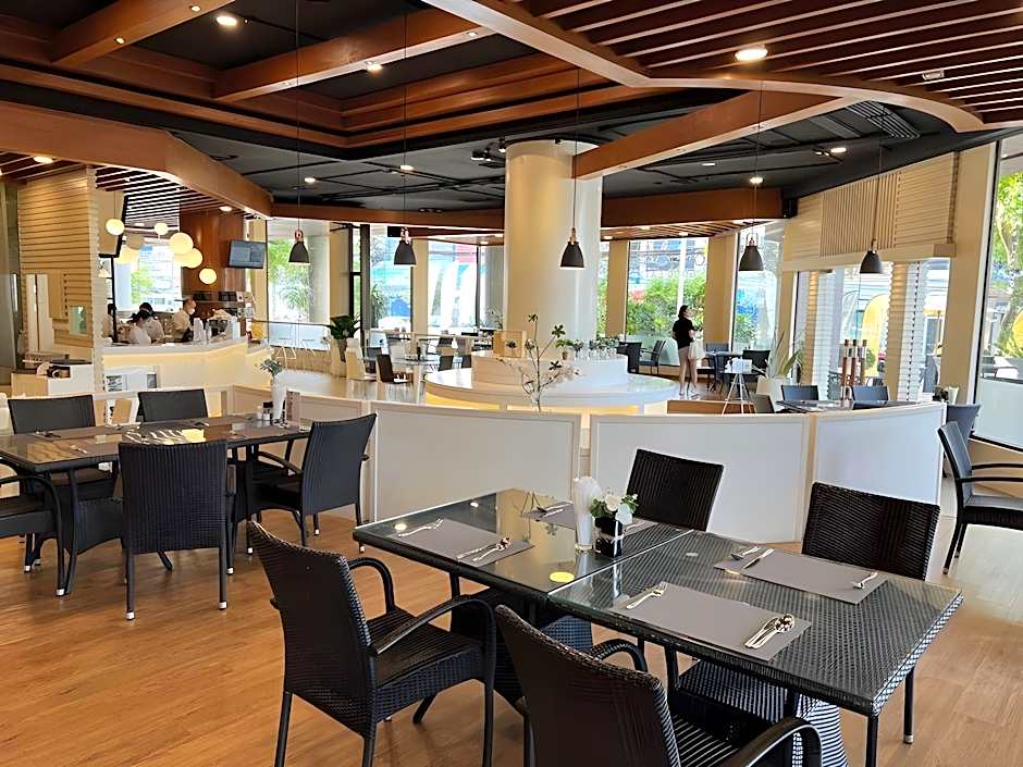 Royal Phuket City Hotel