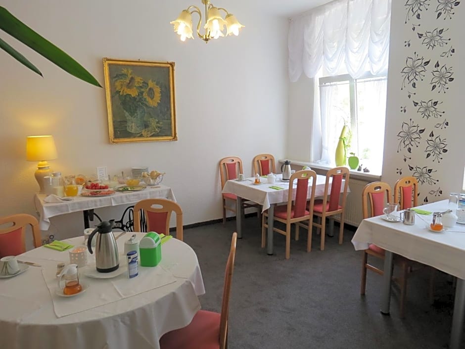 Hotel-Pension SCHLOSS -MIRAMAR