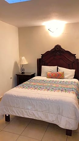 Queen Room - Disability Access