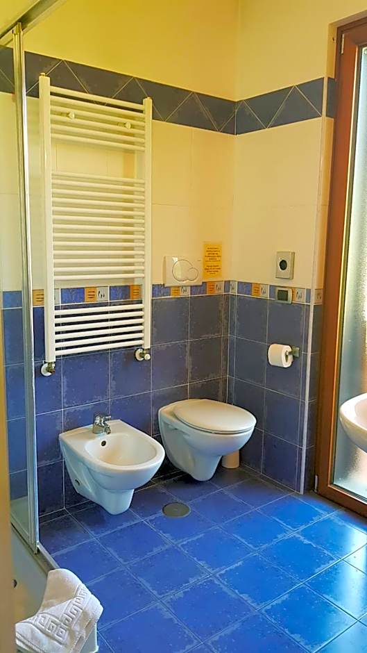 Aurelia Garden Gold B&B