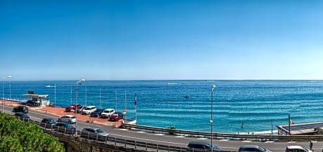 VILLA CADIZ APARTMENTS VARAZZE