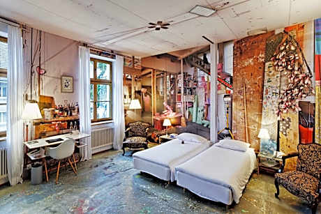 Art Double Room