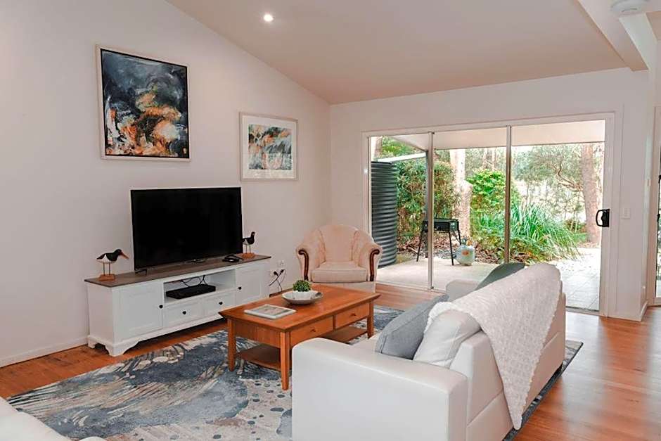 Lake Russell Lakeside Retreat