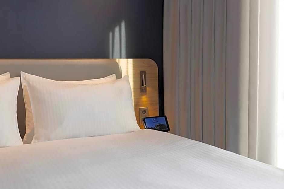 Holiday Inn Express And Suites Deventer By IHG