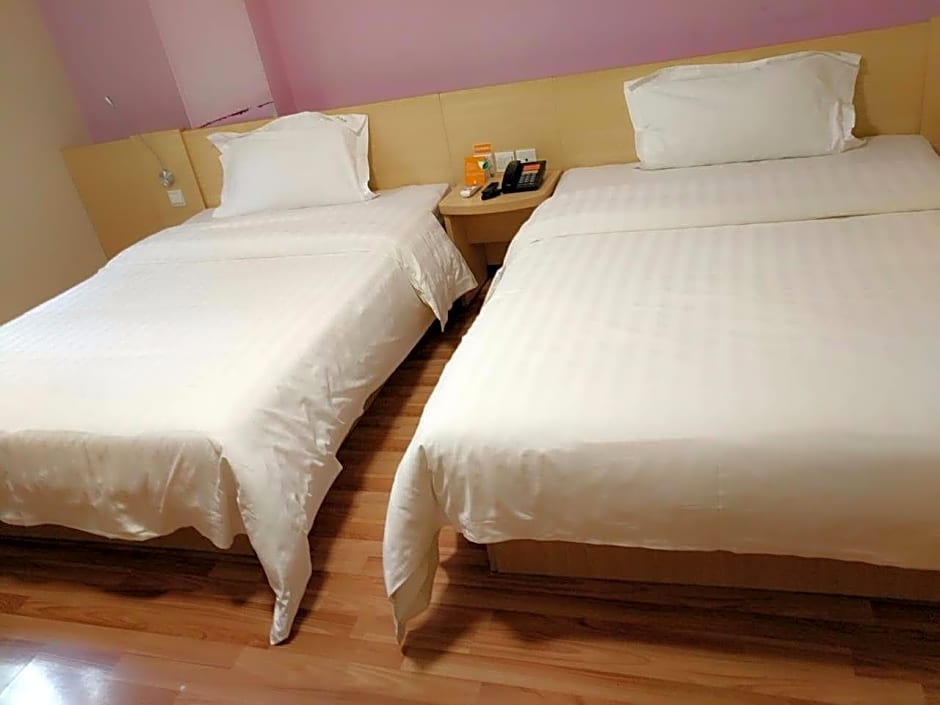 7 Days Inn Nanchang Bayi Square Railway Station North Square