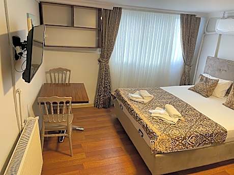 Studio with Double Bed