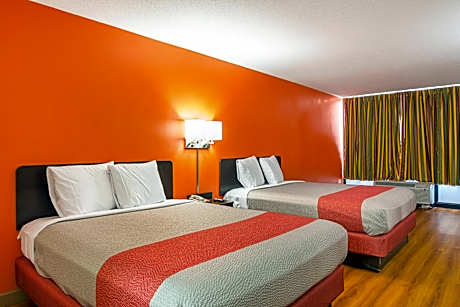 Deluxe Queen Room with Two Queen Beds - Non-Smoking