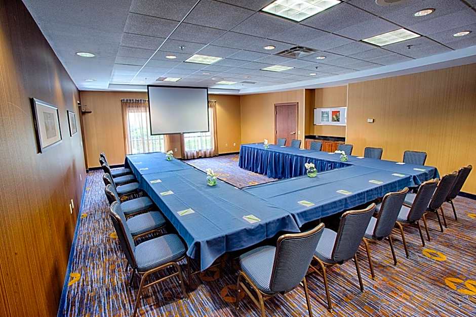 Courtyard by Marriott Fargo Moorhead, MN
