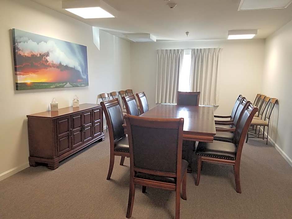 Ramada by Wyndham Williston