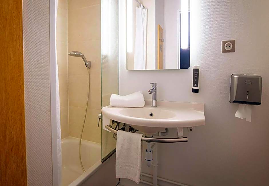 B&B HOTEL Avignon 1