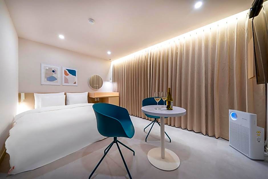 Nomad Anook Hotel Gumi