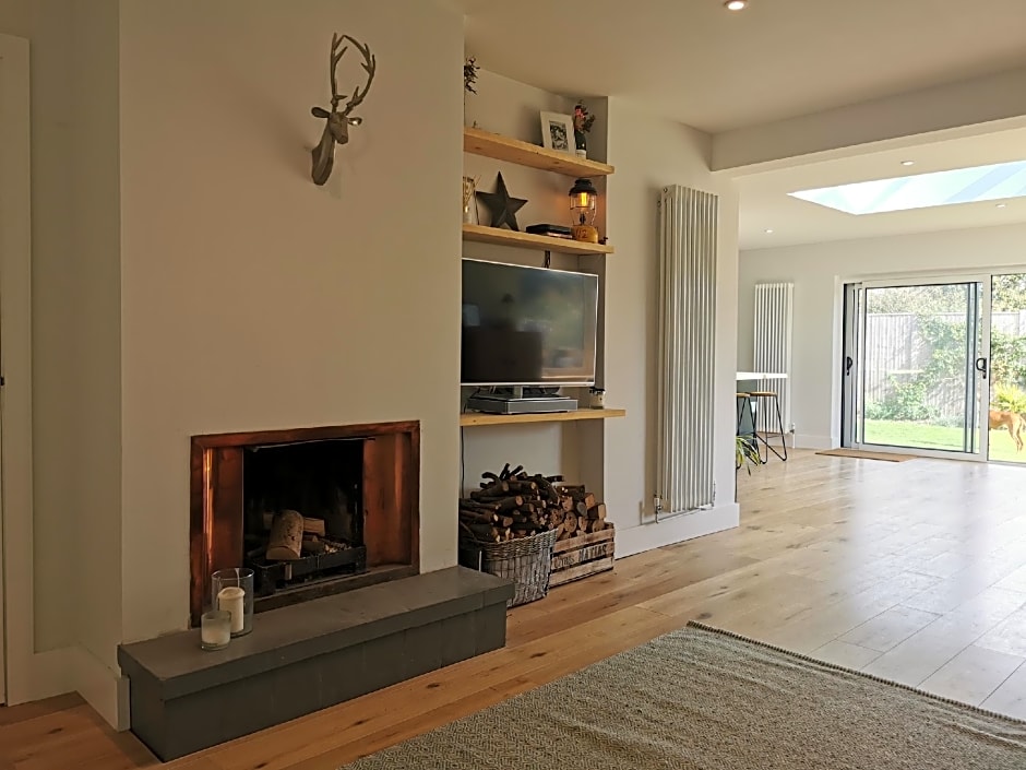 Iona – Bracklesham Bay