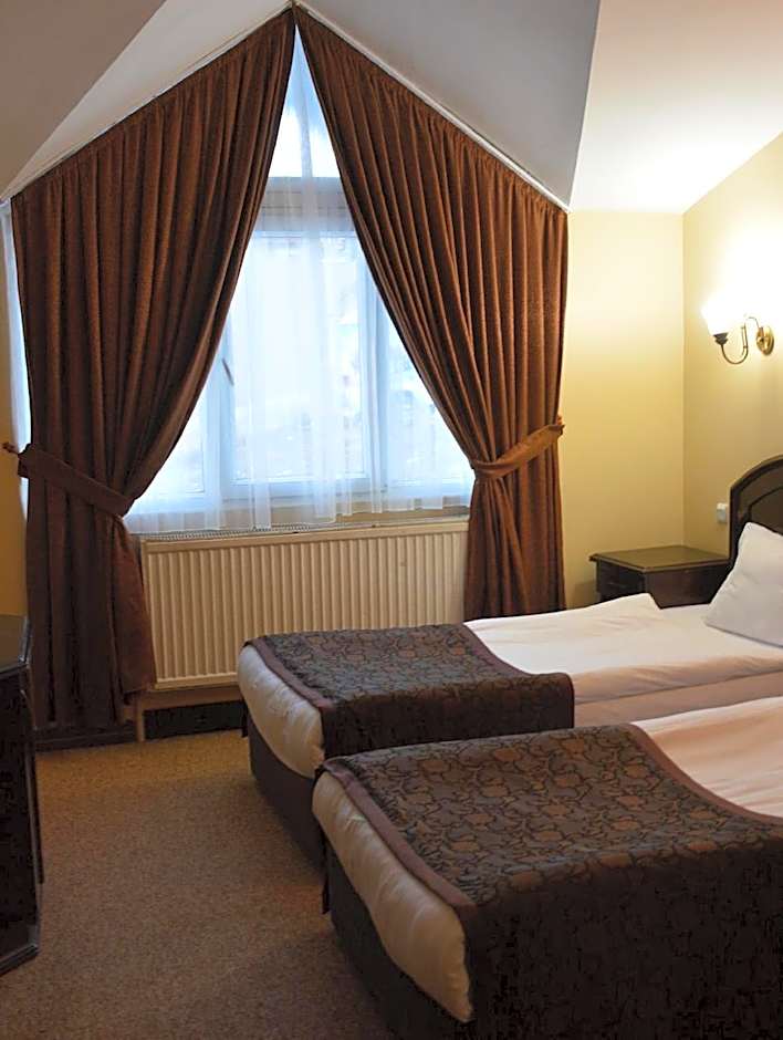 Genç Yazıcı Hotel Uludağ