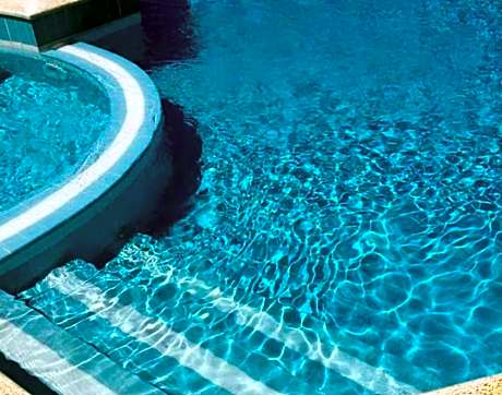PEPEROSA Rooms and Events - Peaceful countryside escape with pool, private parking, just minutes from the sea, Anzio and Nettuno